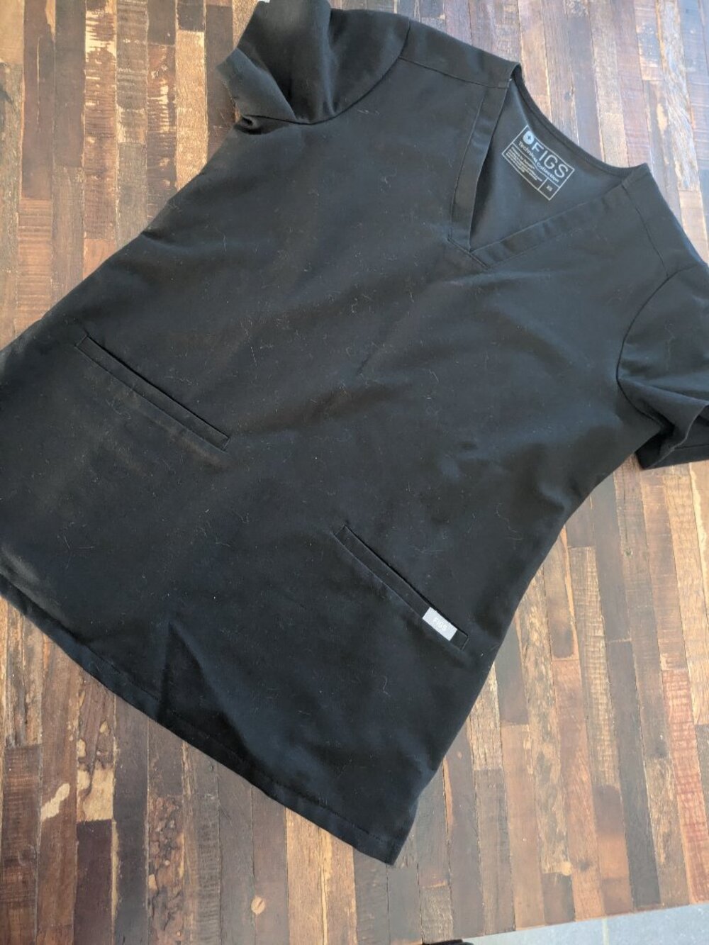 Scrub top